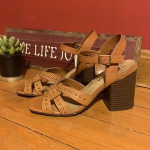 Woman’s wide heeled shoes